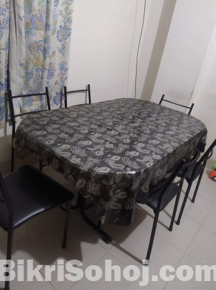 Dining Table with 6 pcs Chair